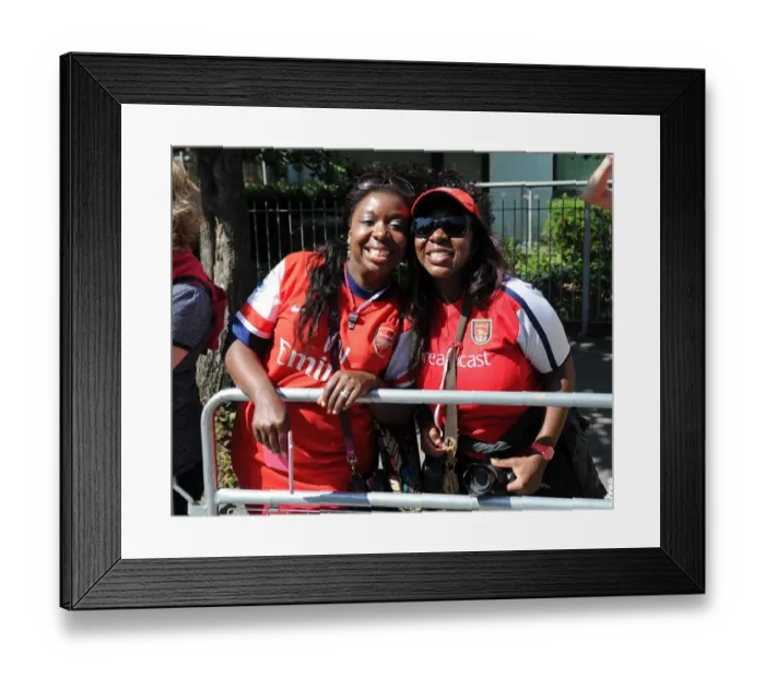 Framed Print : Arsenal's Triumph: 2014 Trophy Parade in Islington Framed Print : Arsenal's Triumph: 2014 Trophy Parade in Islington