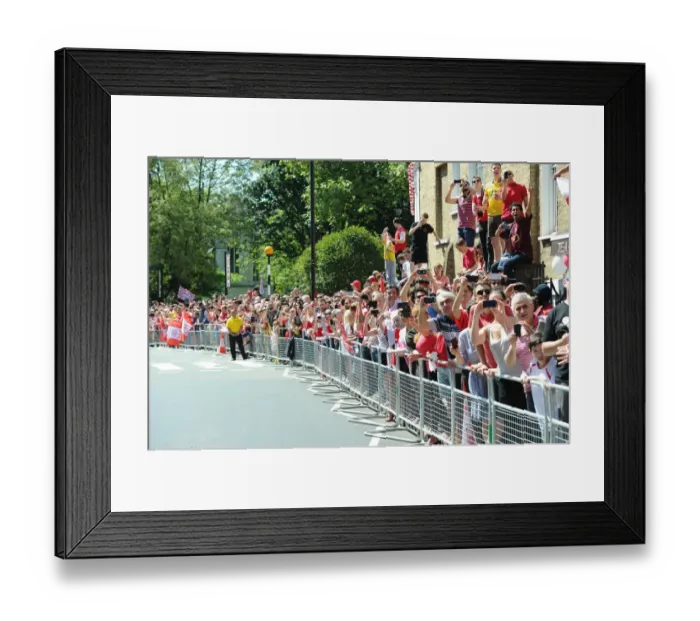 Framed Print : Arsenal Champions Parade: Triumphant Celebration through Islington, May 18, 2014