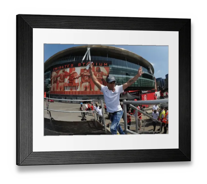 Framed Print : Arsenal FC: Celebrating FA Cup Victory - Santi Cazorla's Triumphant Parade in London (2014) Framed Print : Arsenal FC: Celebrating FA Cup Victory - Santi Cazorla's Triumphant Parade in London (2014)