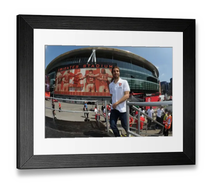 Framed Print : Arsenal FC: Celebrating FA Cup Victory - Mathieu Flamini Leads the Parade, London 2014
