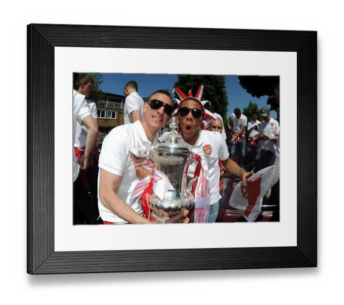 Framed Print : Arsenal FC: FA Cup Victory Parade - Celebrating with Koscielny and Gibbs, London 2014: Arsenal Trophy Parade with Laurent Koscielny and Kieran Gibbs