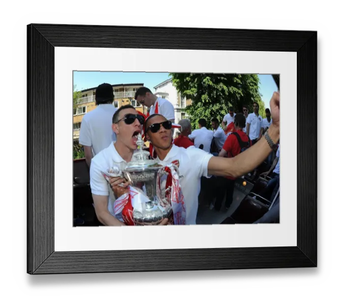 Framed Print : Arsenal FC: Triumphant FA Cup Parade (2014)