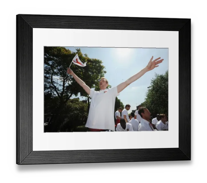 Framed Print : Arsenal FC: Per Mertesacker Celebrates FA Cup Victory during the 2014 Parade in London
