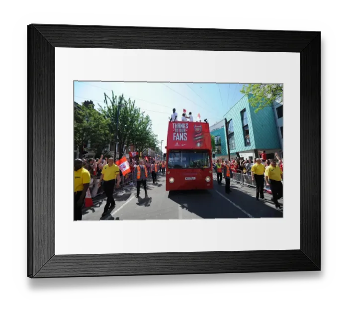 Framed Print : Arsenal FA Cup Triumph: 2014 Parade through Islington Framed Print : Arsenal FA Cup Triumph: 2014 Parade through Islington