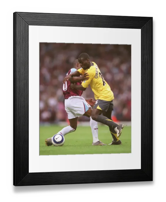 Framed Print : Quincy Owusu-Abeyie (Arsenal) Nigel Reo-Coker (West Ham) Framed Print : Quincy Owusu-Abeyie (Arsenal) Nigel Reo-Coker (West Ham)