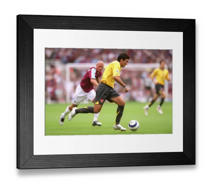 Framed Print : Jose Reyes (Arsenal). West Ham United 0: 0 Arsenal