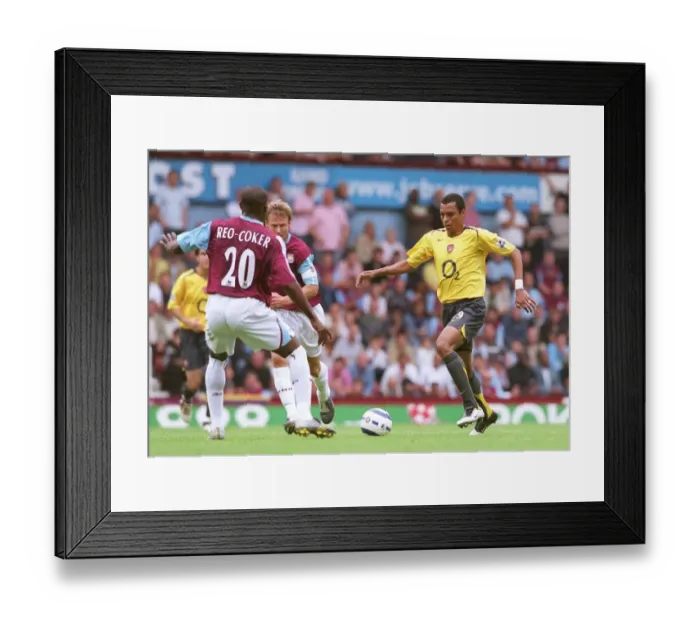 Framed Print : Gilberto (Arsenal) Nigel Reo-Coker (West Ham). West Ham United 0: 0 Arsenal Framed Print : Gilberto (Arsenal) Nigel Reo-Coker (West Ham). West Ham United 0: 0 Arsenal
