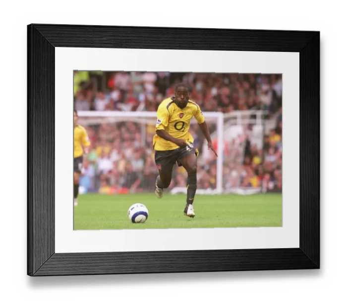 Framed Print : Quincy Owusu-Abeyie (Arsenal) Nigel Reo-Coker (West Ham) Framed Print : Quincy Owusu-Abeyie (Arsenal) Nigel Reo-Coker (West Ham)