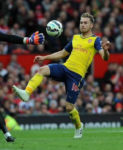 Aaron Ramsey in Action: Arsenal vs. Manchester United, Premier League 2014-15