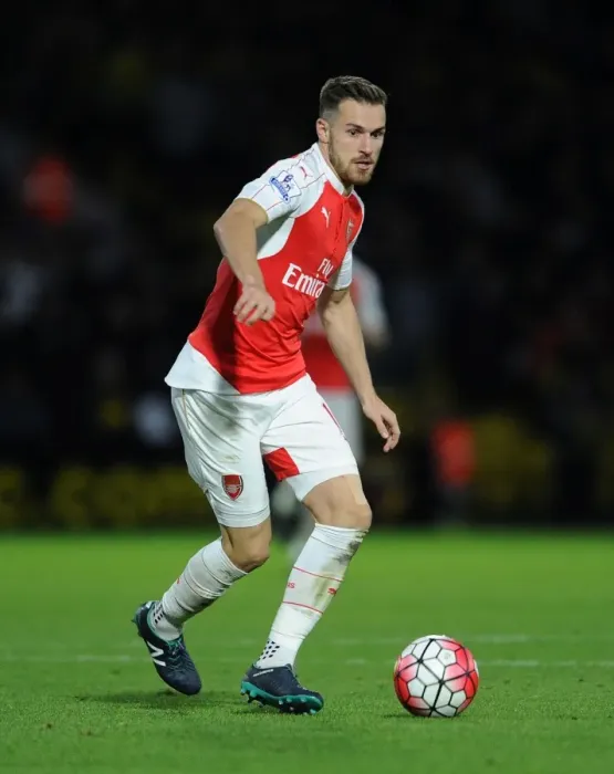 Framed Print : Aaron Ramsey in Action: Arsenal vs. Watford, Premier League 2015 / 16 Framed Print : Aaron Ramsey in Action: Arsenal vs. Watford, Premier League 2015 / 16