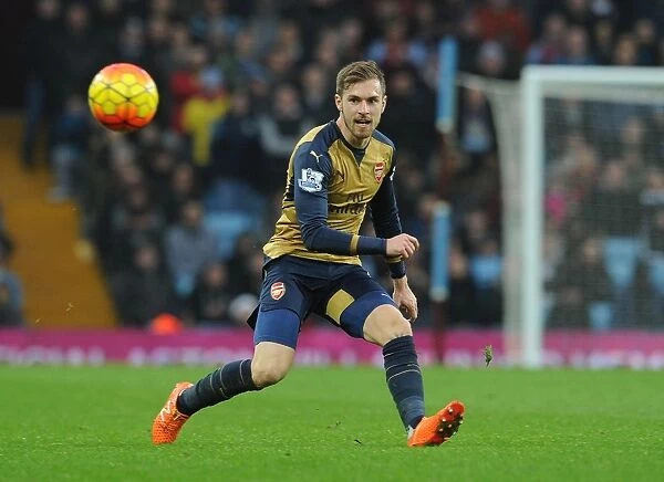Aaron Ramsey in Action: Arsenal vs. Aston Villa, Premier League 2015-16