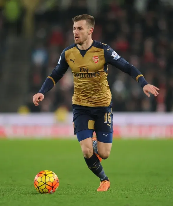 Framed Print : Aaron Ramsey in Action: Arsenal vs. Stoke City, Premier League 2015-16