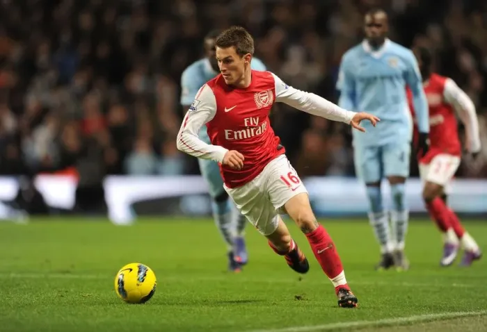 Framed Print : Aaron Ramsey in Action: Arsenal vs. Manchester City, Premier League 2011-12 Framed Print : Aaron Ramsey in Action: Arsenal vs. Manchester City, Premier League 2011-12