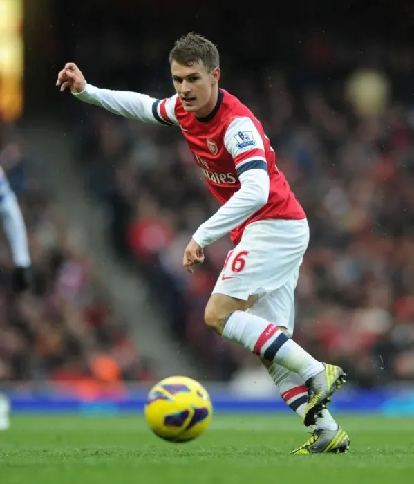 Framed Print : Aaron Ramsey in Action: Arsenal vs. Queens Park Rangers, Premier League 2012-13