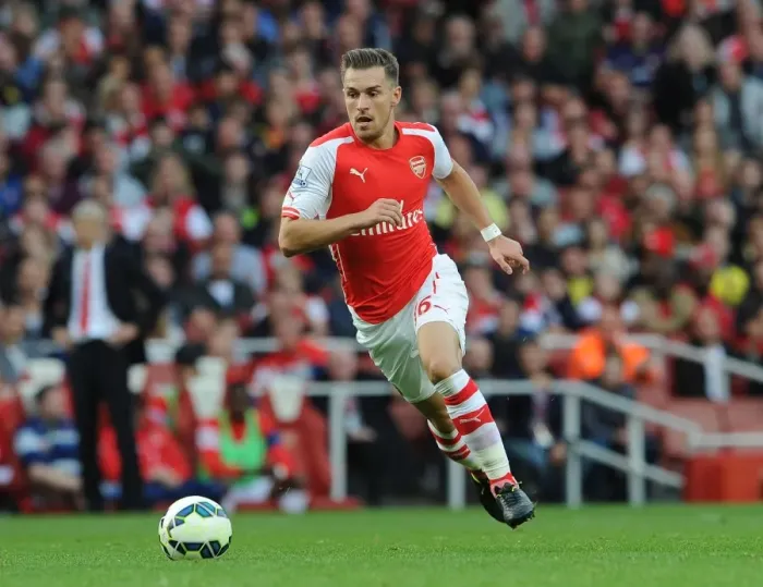 Framed Print : Aaron Ramsey in Action: Arsenal vs Hull City, Premier League 2014-15 Framed Print : Aaron Ramsey in Action: Arsenal vs Hull City, Premier League 2014-15