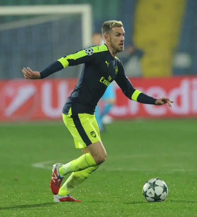 Framed Print : Aaron Ramsey in Action: Arsenal vs Ludogorets, UEFA Champions League 2016-17