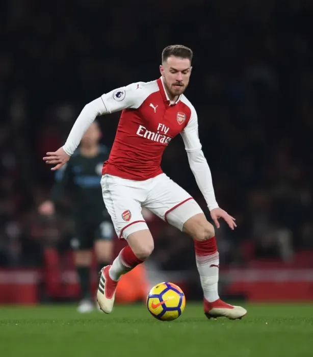Framed Print : Aaron Ramsey in Action: Arsenal vs Manchester City, Premier League 2017-18 Framed Print : Aaron Ramsey in Action: Arsenal vs Manchester City, Premier League 2017-18