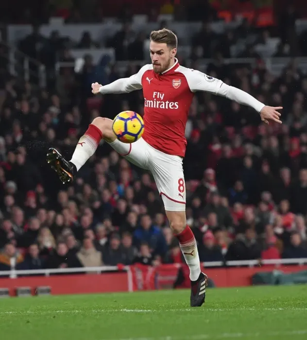 Framed Print : Aaron Ramsey in Action: Arsenal vs Manchester United, Premier League 2017-18