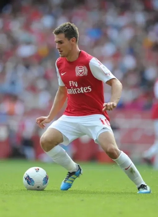Framed Print : Aaron Ramsey in Action: Arsenal vs New York Red Bulls, Emirates Cup 2011 Framed Print : Aaron Ramsey in Action: Arsenal vs New York Red Bulls, Emirates Cup 2011