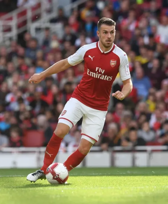 Framed Print : Aaron Ramsey in Action: Arsenal vs Sevilla, Emirates Cup 2017-18