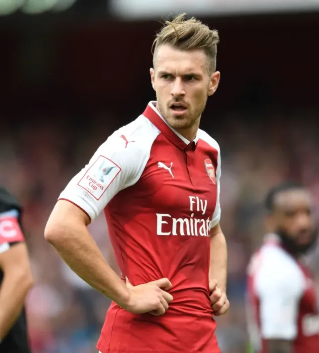Framed Print : Aaron Ramsey in Action: Arsenal vs Sevilla FC - Emirates Cup 2017-18
