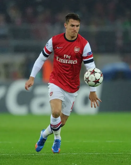 Framed Print : Aaron Ramsey in Action Against Borussia Dortmund, UEFA Champions League (2013-14) Framed Print : Aaron Ramsey in Action Against Borussia Dortmund, UEFA Champions League (2013-14)