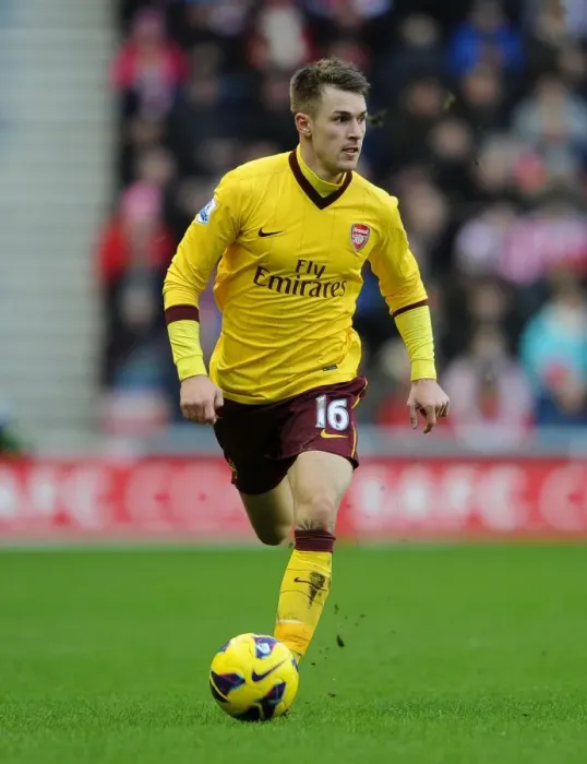 Framed Print : Aaron Ramsey: In Action Against Sunderland, Premier League 2012-13