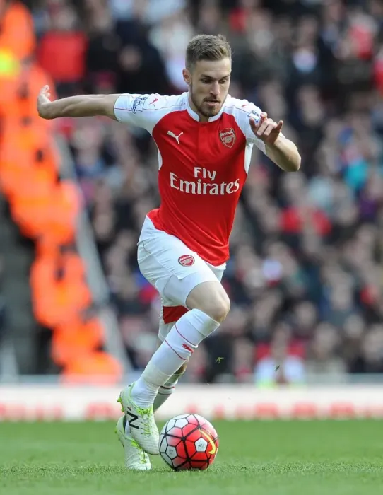 Framed Print : Aaron Ramsey (Arsenal). Arsenal 1: 1 Crystal Palace Framed Print : Aaron Ramsey (Arsenal). Arsenal 1: 1 Crystal Palace