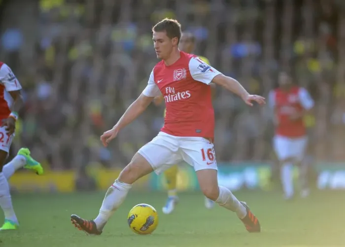 Framed Print : Aaron Ramsey (Arsenal). Norwich City v Arsenal. Barclays Premier League Framed Print : Aaron Ramsey (Arsenal). Norwich City v Arsenal. Barclays Premier League