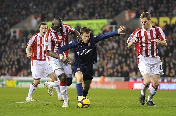 Aaron Ramsey (Arsenal) Ryan Shawcross and Abdoulaye Faye (Stoke). Stoke City 1: 3 Arsenal