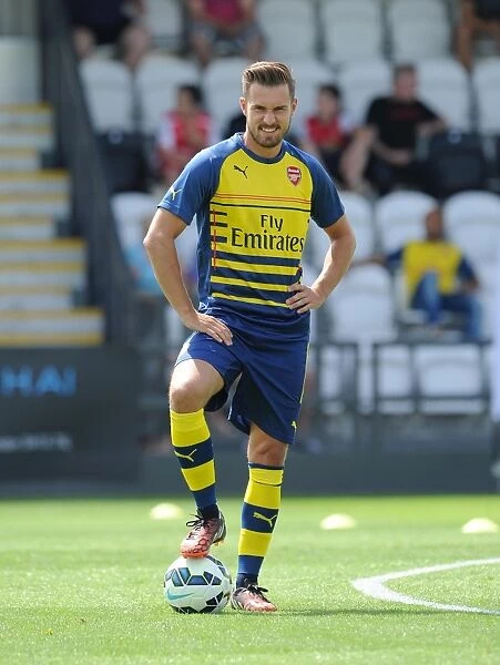 Aaron Ramsey (Arsenal) warms up before the match. Boreham Wood 0: 2 Arsenal. Pre Season Friendly