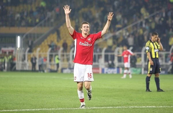 Aaron Ramsey celebrates scoring Arsenals 5th goal