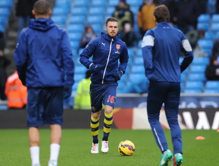 Framed Print : Aaron Ramsey Gears Up: Manchester City vs Arsenal, Premier League 2014-15