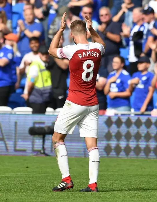 Framed Print : Aaron Ramsey Pays Tribute to Cardiff Fans After Arsenal Victory
