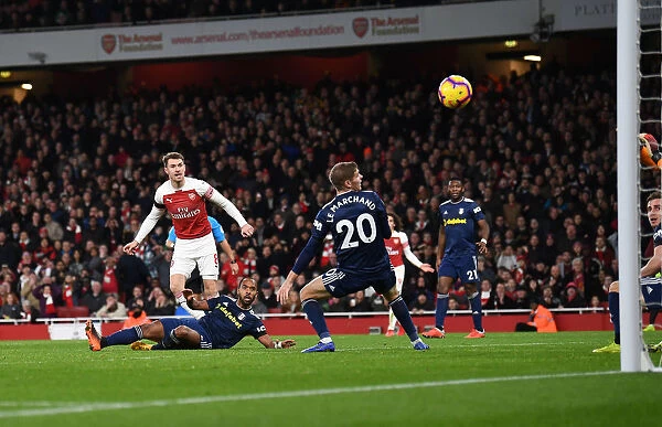 Aaron Ramsey Scores Arsenal's Third Goal Against Fulham (January 1, 2019)