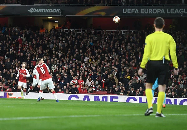 Aaron Ramsey Scores Chip Over Igor Akinfeev in Arsenal's Europa League Victory