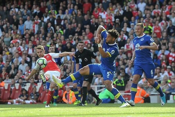 Aaron Ramsey Scores Dramatic Third Goal Against Everton in 2016-17 Premier League Clash