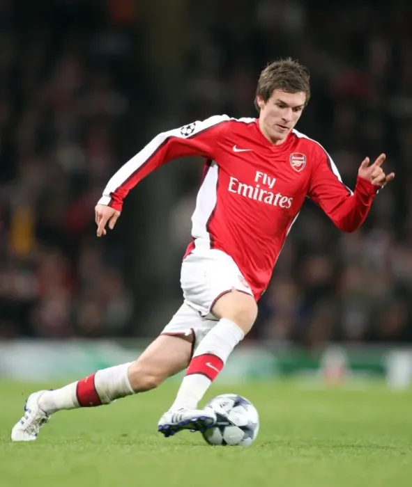 Framed Print : Aaron Ramsey Scores the Thrilling 1-0 Winner for Arsenal against Dynamo Kiev in the UEFA Champions League, Group G (November 25, 2008) Framed Print : Aaron Ramsey Scores the Thrilling 1-0 Winner for Arsenal against Dynamo Kiev in the UEFA Champions League, Group G (November 25, 2008)