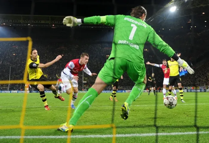 Framed Print : Aaron Ramsey Scores the Winner: Borussia Dortmund vs. Arsenal, UEFA Champions League, 2013 Framed Print : Aaron Ramsey Scores the Winner: Borussia Dortmund vs. Arsenal, UEFA Champions League, 2013