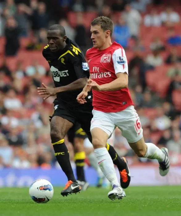 Framed Print : Aaron Ramsey vs. Fabrice Muamba: Clash at Emirates Stadium, Arsenal v Bolton Wanderers (2011-12)