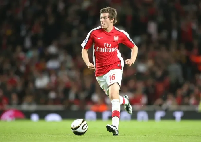 Framed Print : Aaron Ramsey's Brilliant Performance: Arsenal Crushes Sheffield United 6-0 in Carling Cup