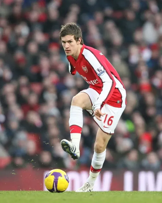 Framed Print : Aaron Ramsey's Goal: Arsenal's 1-0 Win Over Portsmouth, Barclays Premier League, Emirates Stadium, London, 28 / 12 / 2008 Framed Print : Aaron Ramsey's Goal: Arsenal's 1-0 Win Over Portsmouth, Barclays Premier League, Emirates Stadium, London, 28 / 12 / 2008