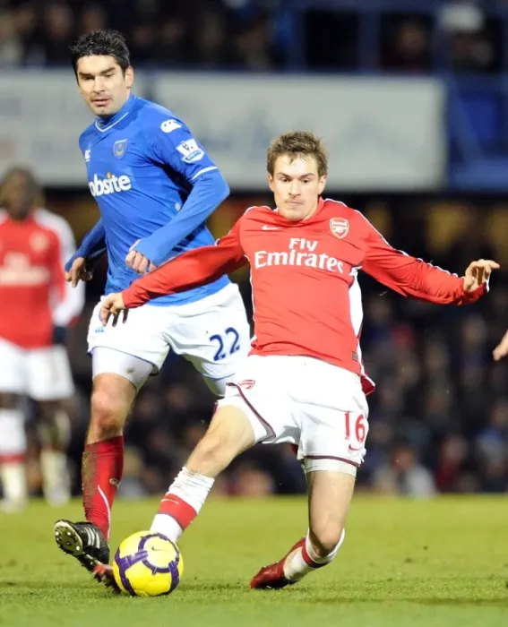 Framed Print : Aaron Ramsey's Hat-Trick: Arsenal Crush Portsmouth 4-1