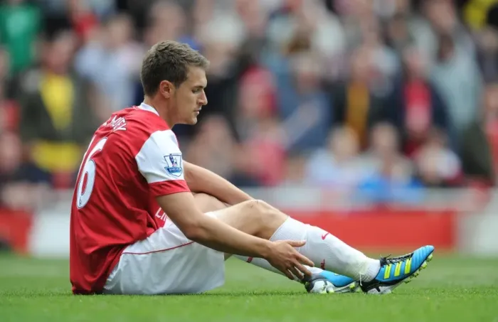 Framed Print : Aaron Ramsey's Heartbreaking Goal in Arsenal's 1:2 Defeat to Aston Villa, Barclays Premier League (2010-11) Framed Print : Aaron Ramsey's Heartbreaking Goal in Arsenal's 1:2 Defeat to Aston Villa, Barclays Premier League (2010-11)