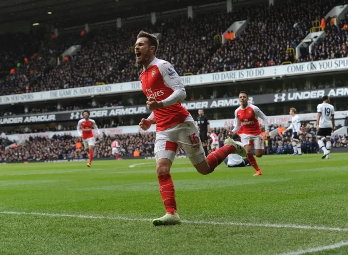 Framed Print : Aaron Ramsey's Thrilling Goal: Arsenal's Triumph over Tottenham Hotspur in the Premier League (2015-16)