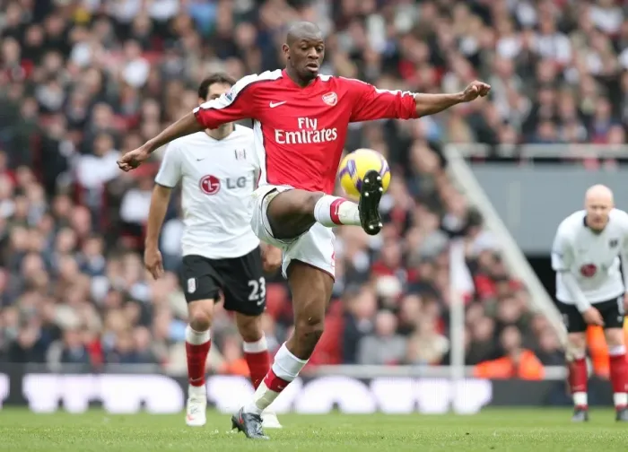 Framed Print : Abou Diaby in Action: Arsenal vs. Fulham, 2009 Barclays Premier League, Emirates Stadium
