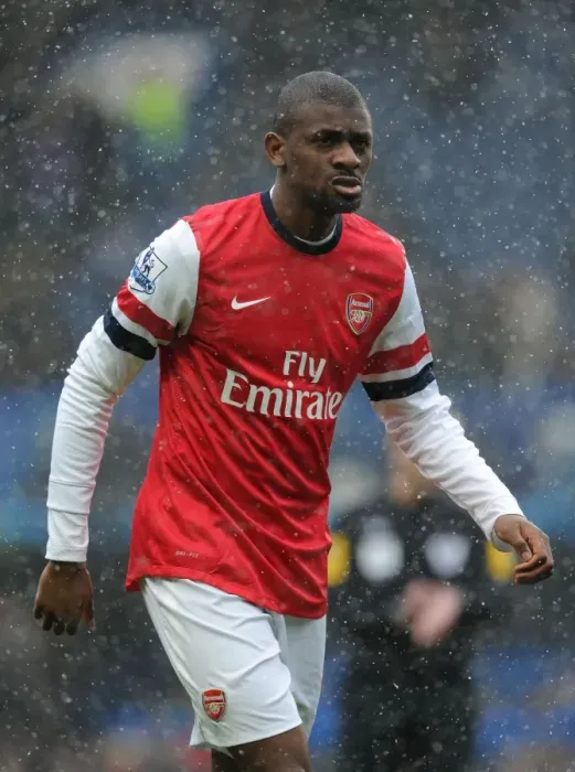 Framed Print : Abou Diaby: In Action Against Chelsea, Premier League 2012-13 Framed Print : Abou Diaby: In Action Against Chelsea, Premier League 2012-13