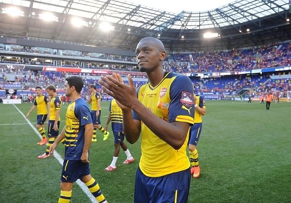 Abou Diaby Applauds Arsenal Fans after New York Red Bulls Pre-Season Match