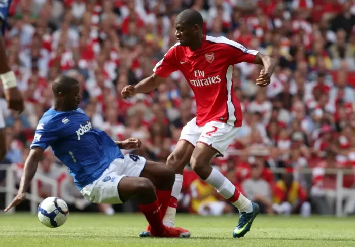 Framed Print : Abou Diaby (Arsenal) Aaron Mokoena (Portsmouth) Framed Print : Abou Diaby (Arsenal) Aaron Mokoena (Portsmouth)