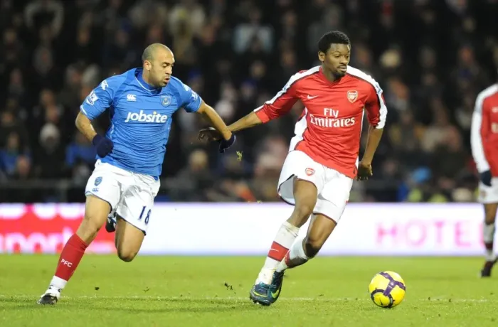 Framed Print : Abou Diaby (Arsenal) Anthony Vanden Borre (Portsmouth). Portsmouth 1: 4 Arsenal Framed Print : Abou Diaby (Arsenal) Anthony Vanden Borre (Portsmouth). Portsmouth 1: 4 Arsenal